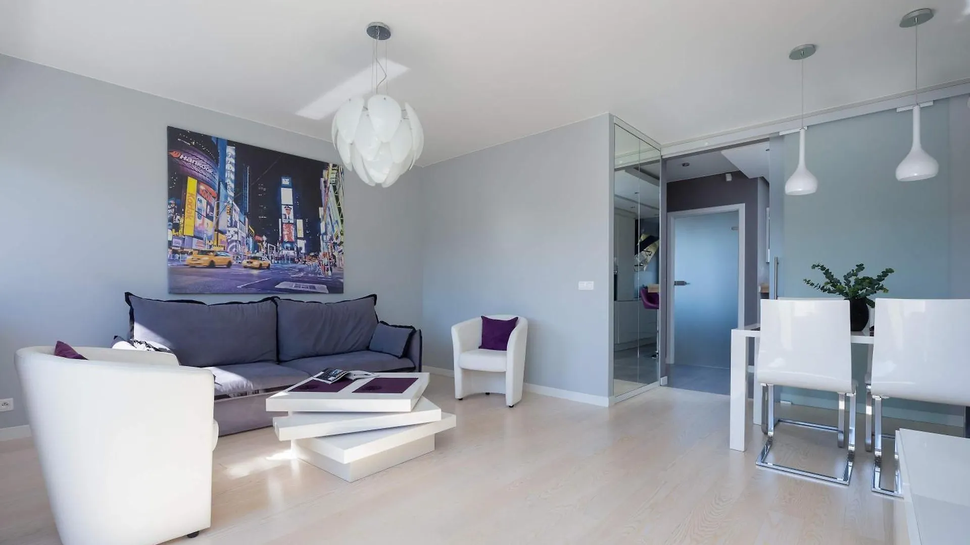 Stylish Apartment In Downtown Warsaw By Noclegi Renters